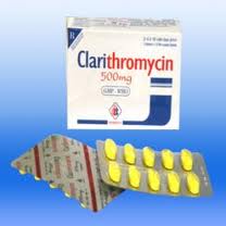 کلاریترومایسین (به انگلیسی: Clarithromycin)‏